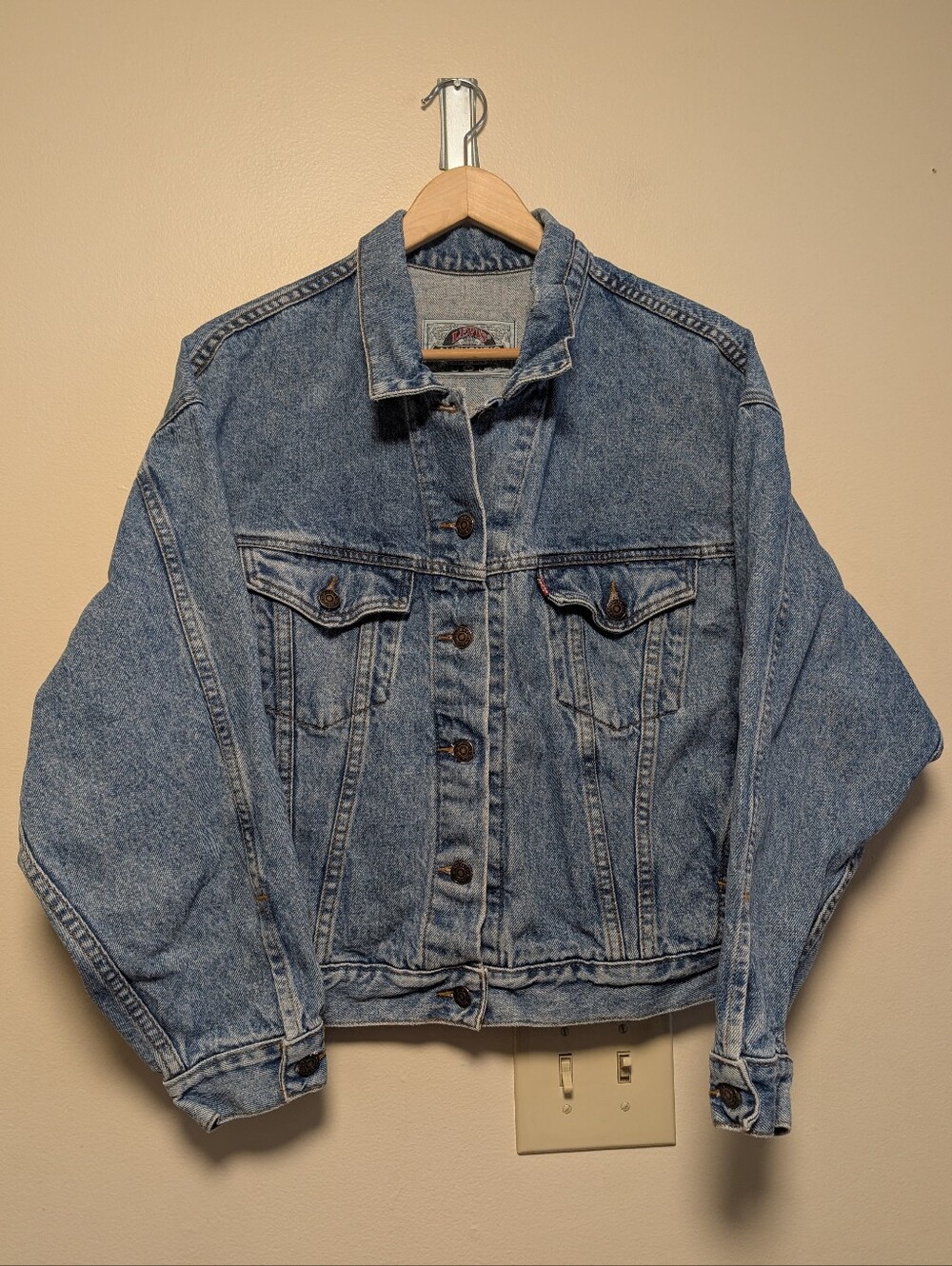 Levi's Authentic 90s Vintage Cropped Denim Jacket Women's Medium